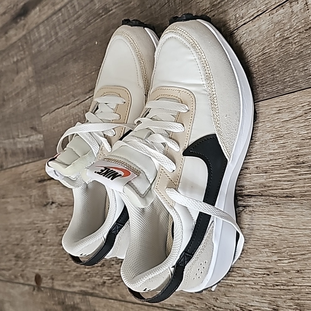 Nike Waffle Debut Sanddrift Sneakers